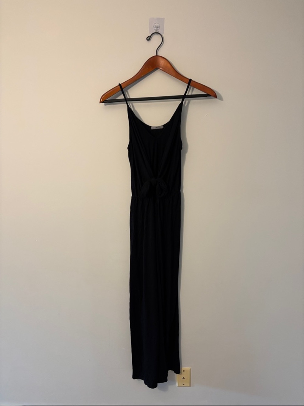 Jolie Black Sleeveless Knot-Front Maxi Dress